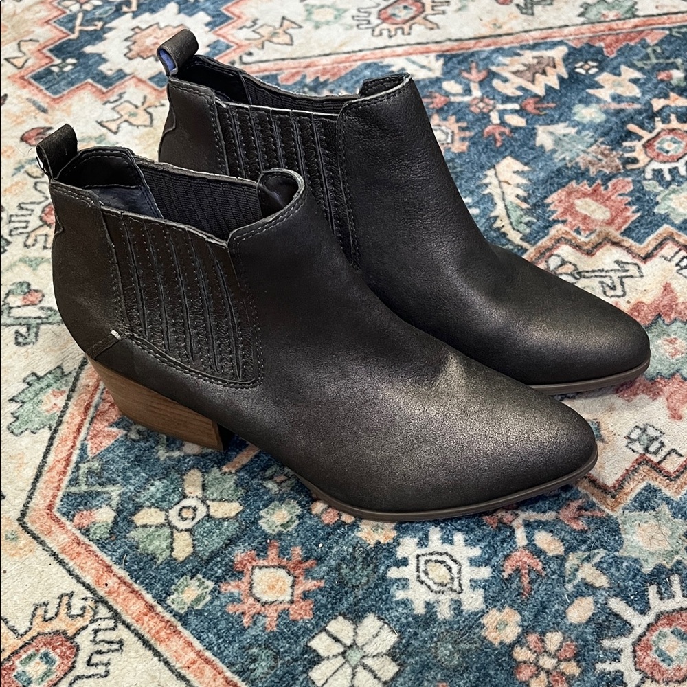 Crown Vintage boots